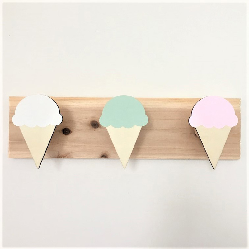 Girl Decorative Hooks Wooden W - Baby Nursery Hooks recension och pris
