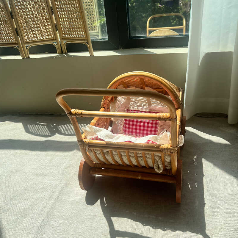 Woven Rattan Baby Stroller Vin - Baby Nursery Basket recension och pris
