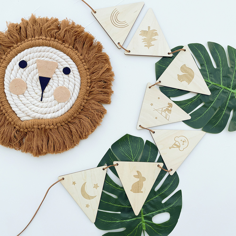 Nordic Wooden Triangle Flag Wa - Baby Nursery Hanging Decor recension och pris